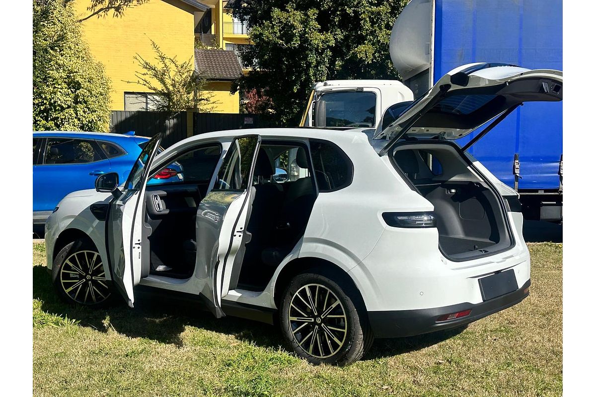 2026 Leapmotor B10 Design LR A12