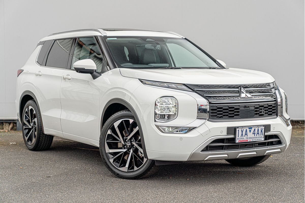 2022 Mitsubishi Outlander Exceed ZM