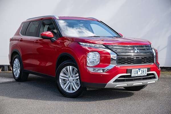 2023 Mitsubishi Outlander LS ZM