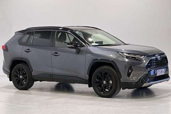2024 Toyota RAV4 XSE AXAH52R