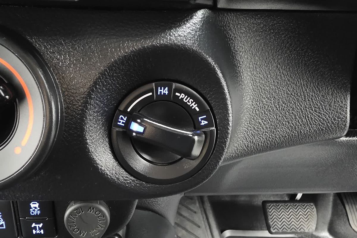 2022 Toyota Hilux SR GUN126R 4X4
