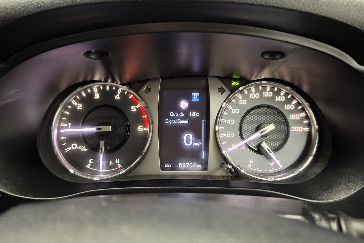 2022 Toyota Hilux SR GUN126R 4X4