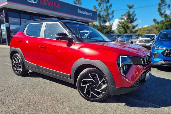 2025 Mahindra XUV3XO AX7L