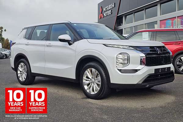 2025 Mitsubishi Outlander ES ZM
