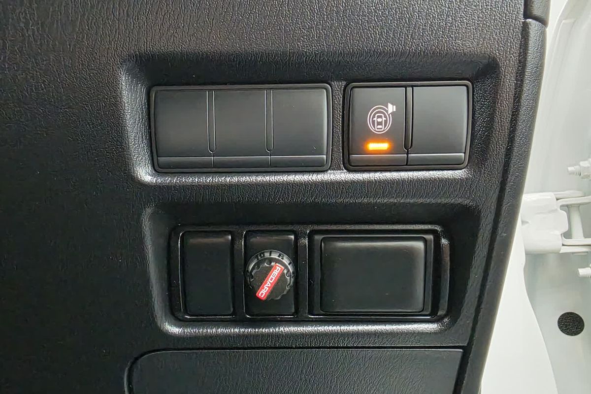 2023 Nissan Patrol Ti Y62