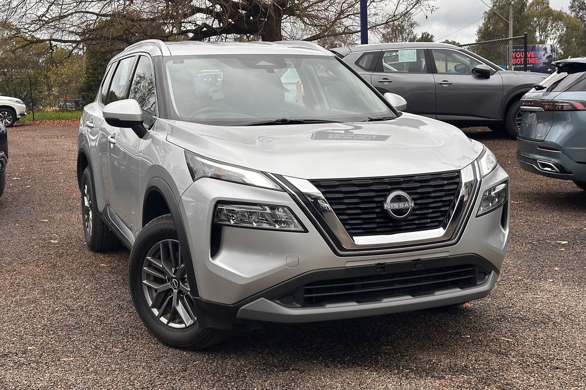 2024 Nissan X-TRAIL ST T33