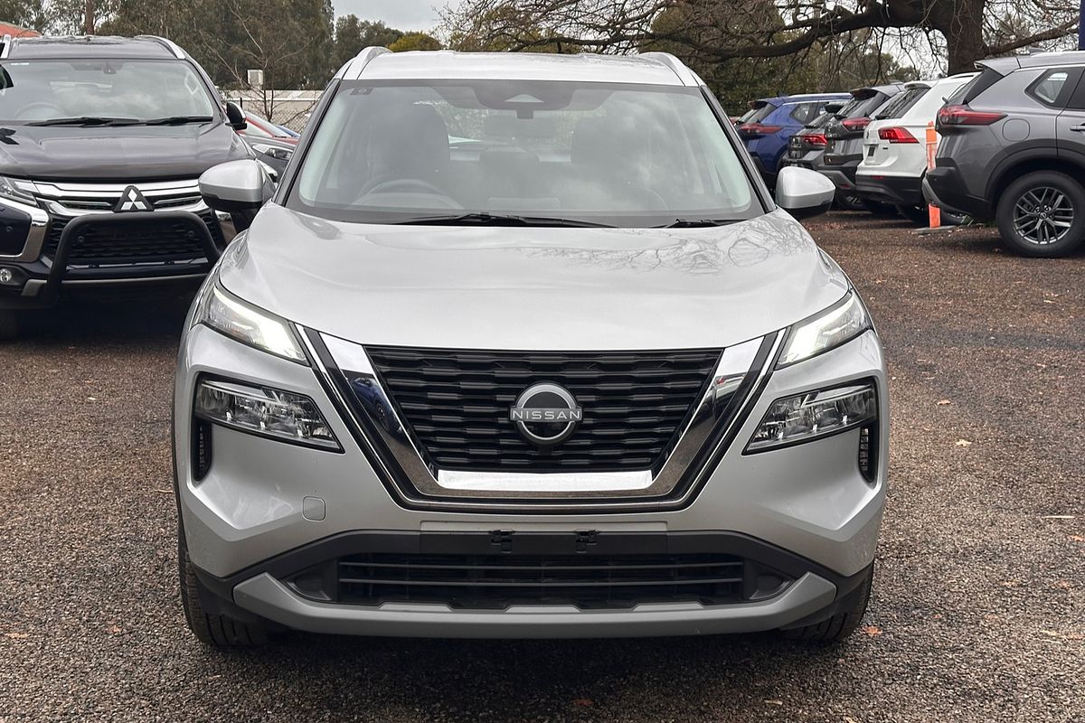 2024 Nissan X-TRAIL ST T33
