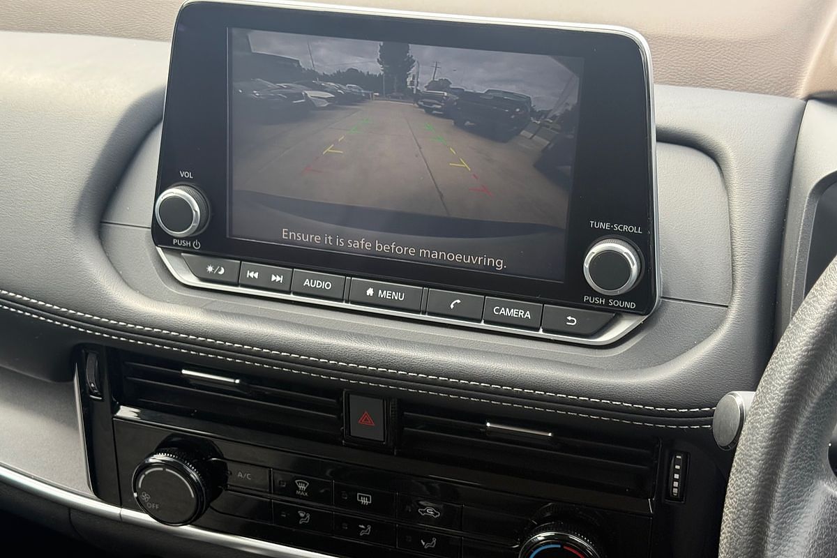 2024 Nissan X-TRAIL ST T33