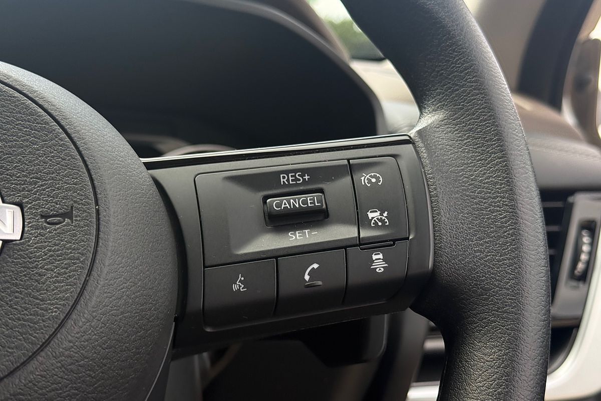 2024 Nissan X-TRAIL ST T33