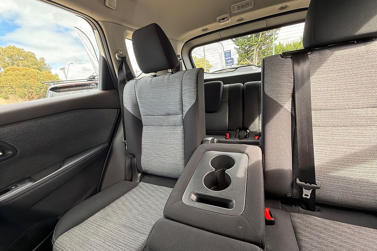 2024 Nissan X-TRAIL ST T33