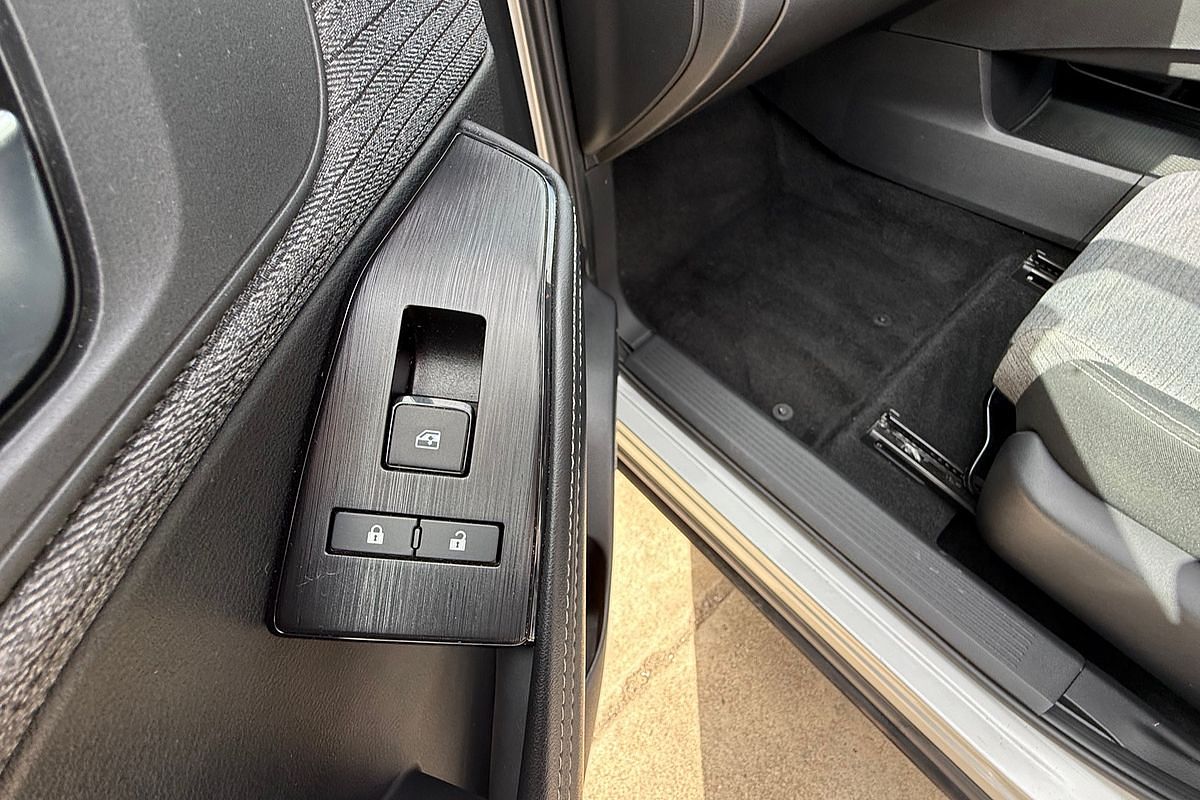 2024 Nissan X-TRAIL ST T33