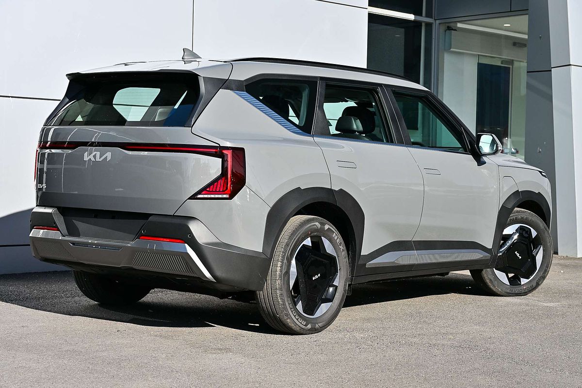 2026 Kia EV5 Air Standard Range OVc