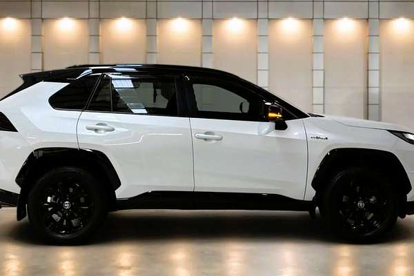 2023 Toyota RAV4 XSE AXAH54R