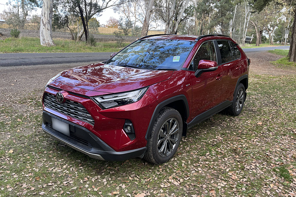 2025 Toyota RAV4 GXL AXAH52R