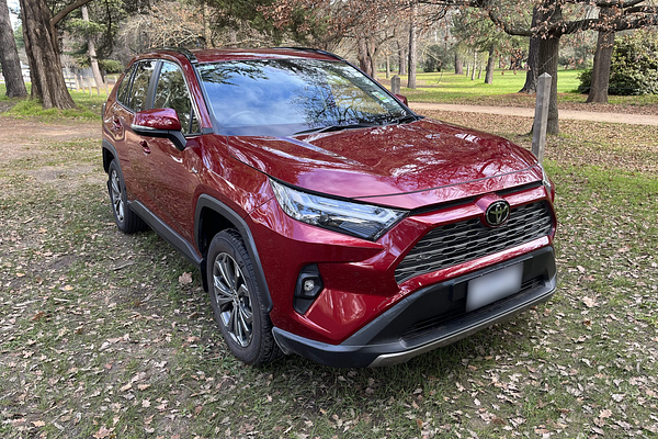 2025 Toyota RAV4 GXL AXAH52R