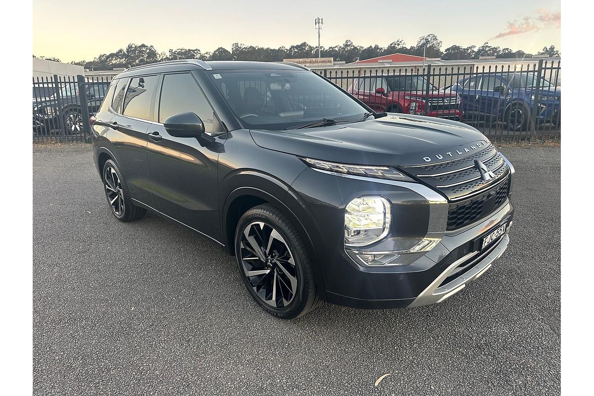 2024 Mitsubishi Outlander Exceed Tourer ZM