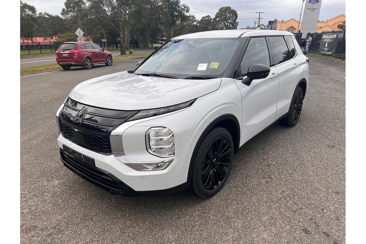2026 Mitsubishi Outlander Black Edition ZM