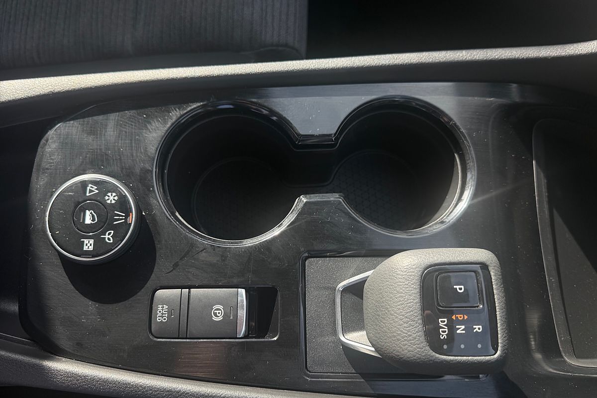 2024 Nissan X-TRAIL ST T33