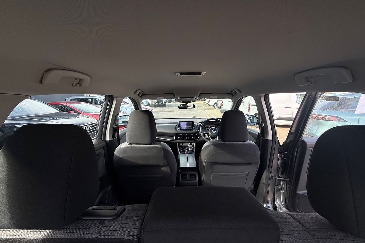 2024 Nissan X-TRAIL ST T33