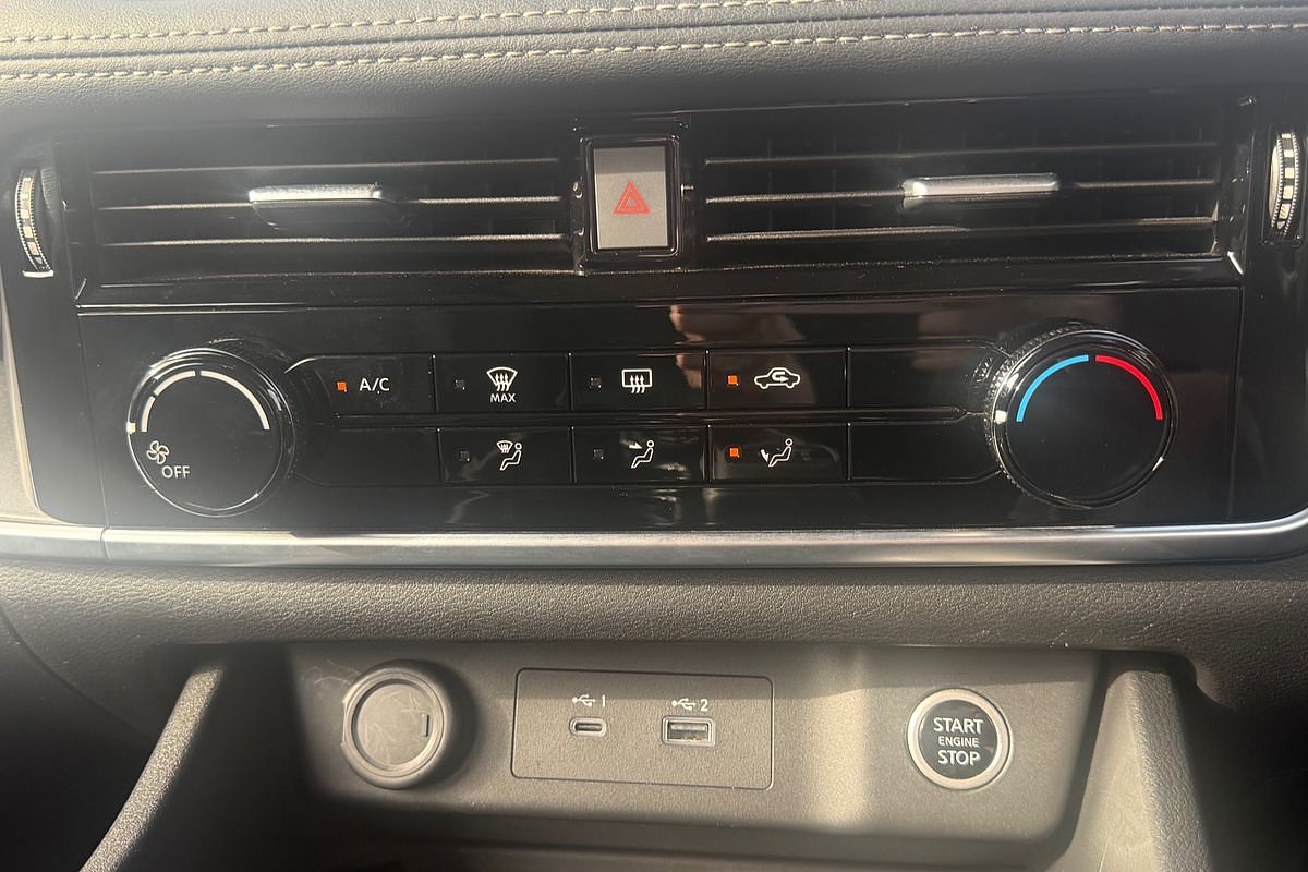 2024 Nissan X-TRAIL ST T33