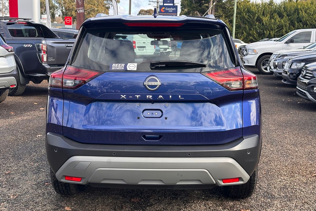 2024 Nissan X-TRAIL ST T33