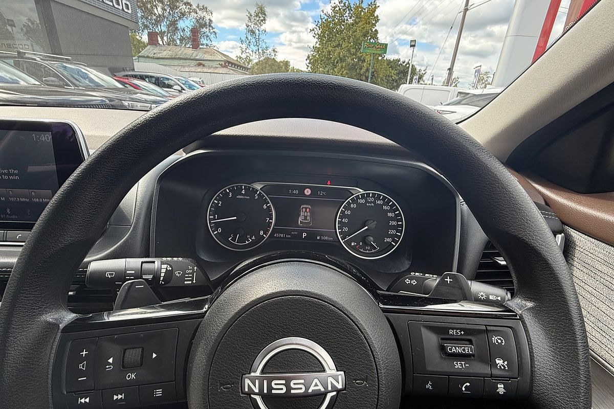 2024 Nissan X-TRAIL ST T33