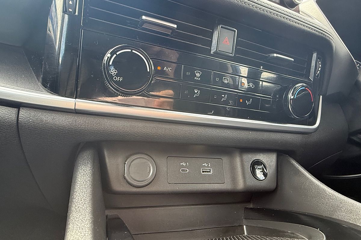 2024 Nissan X-TRAIL ST T33