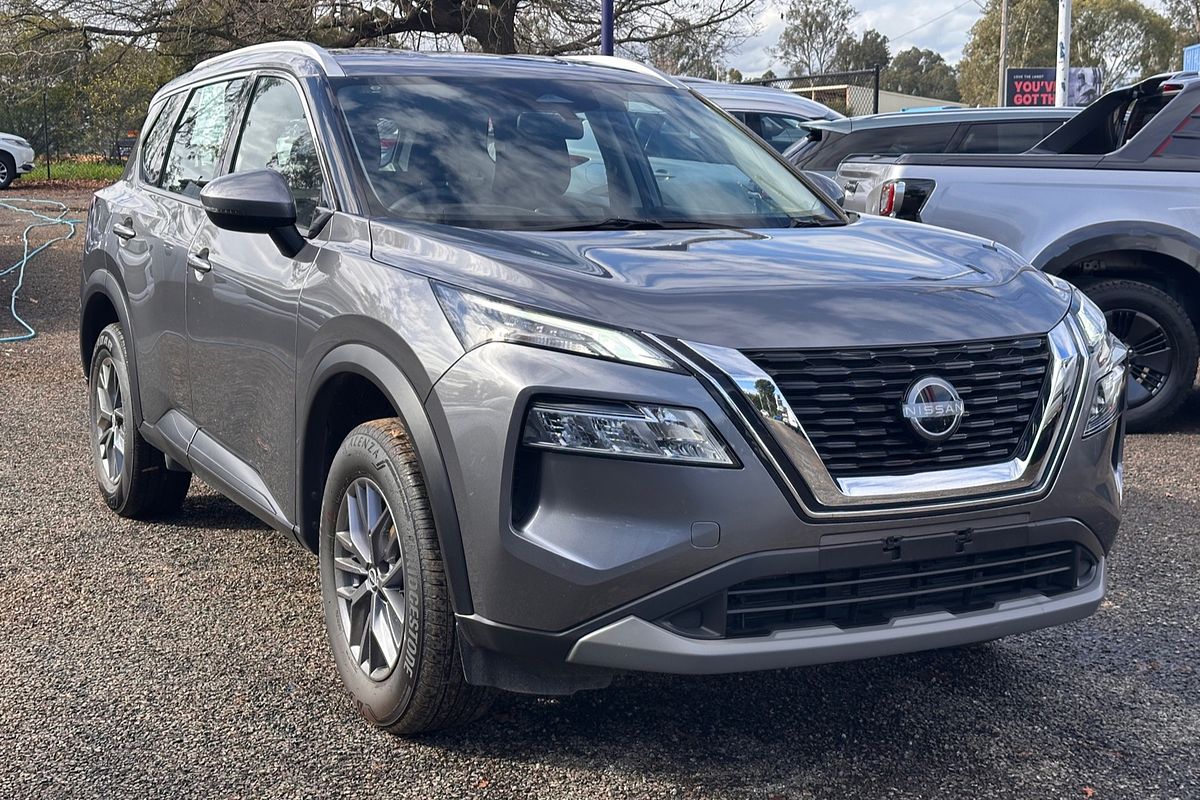 2024 Nissan X-TRAIL ST T33