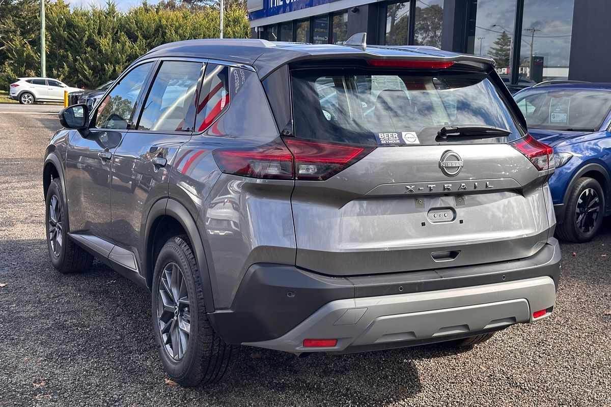 2024 Nissan X-TRAIL ST T33