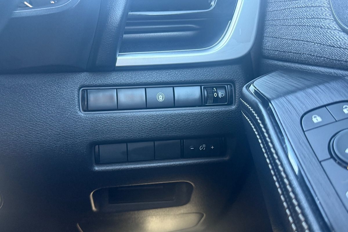 2024 Nissan X-TRAIL ST T33
