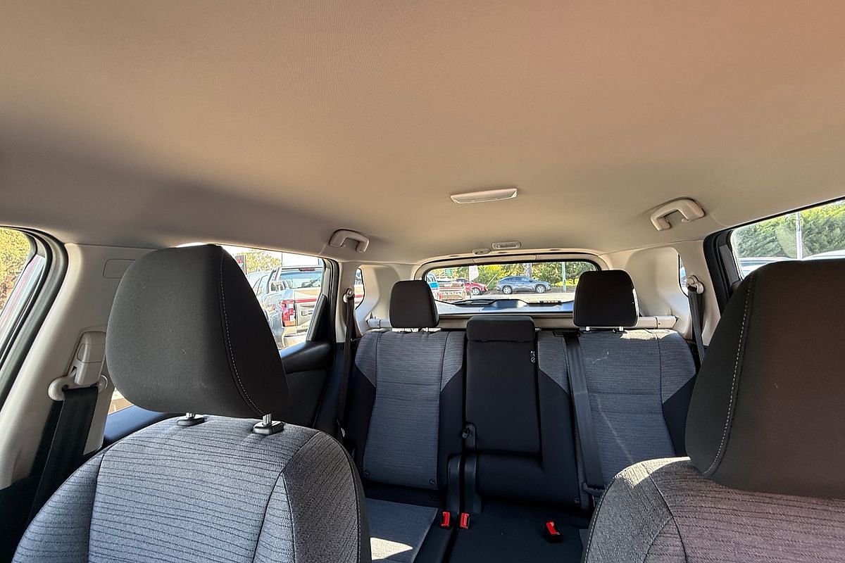 2024 Nissan X-TRAIL ST T33