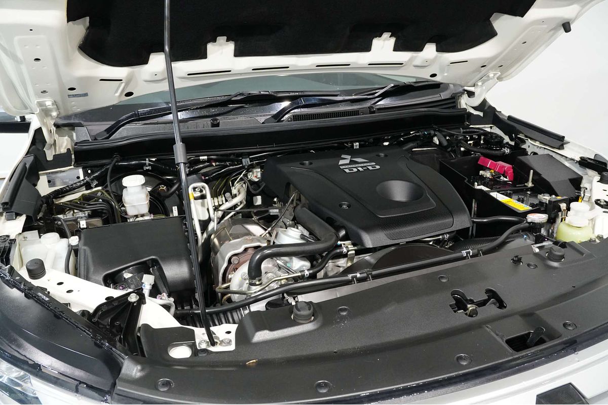2022 Mitsubishi Pajero Sport GLX QF