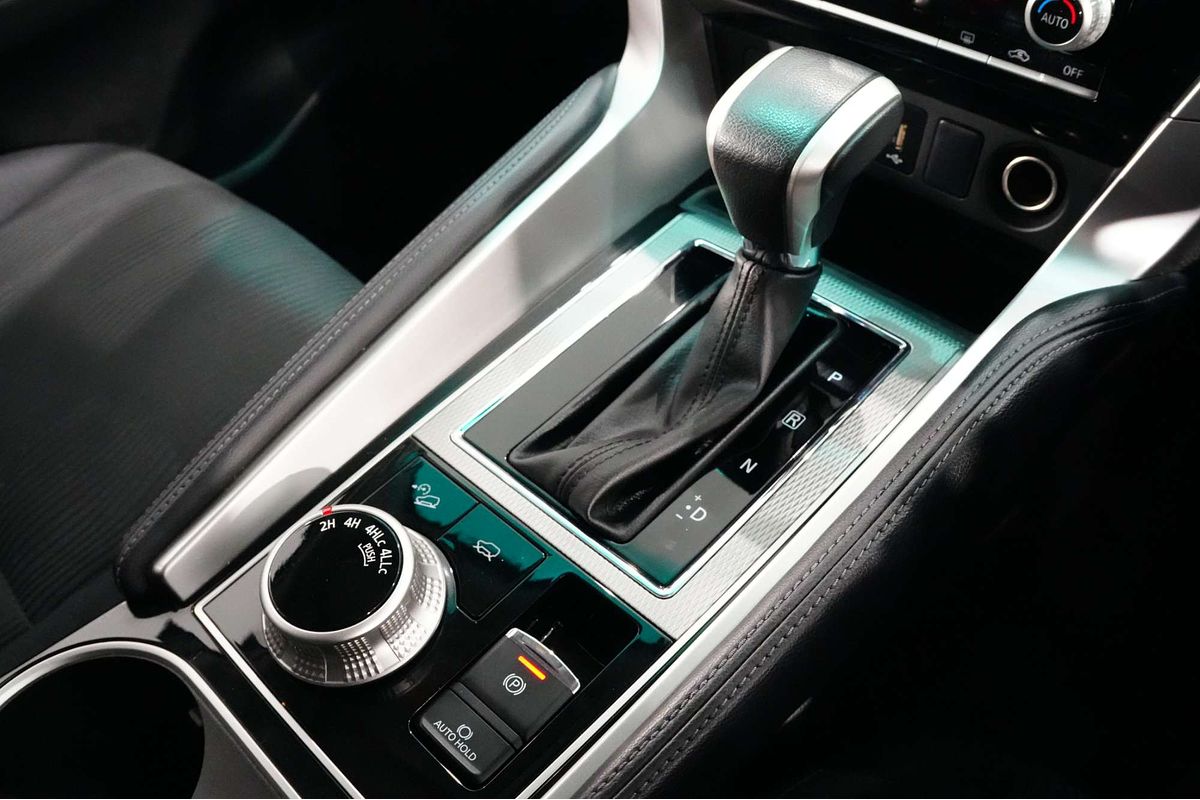 2022 Mitsubishi Pajero Sport GLX QF