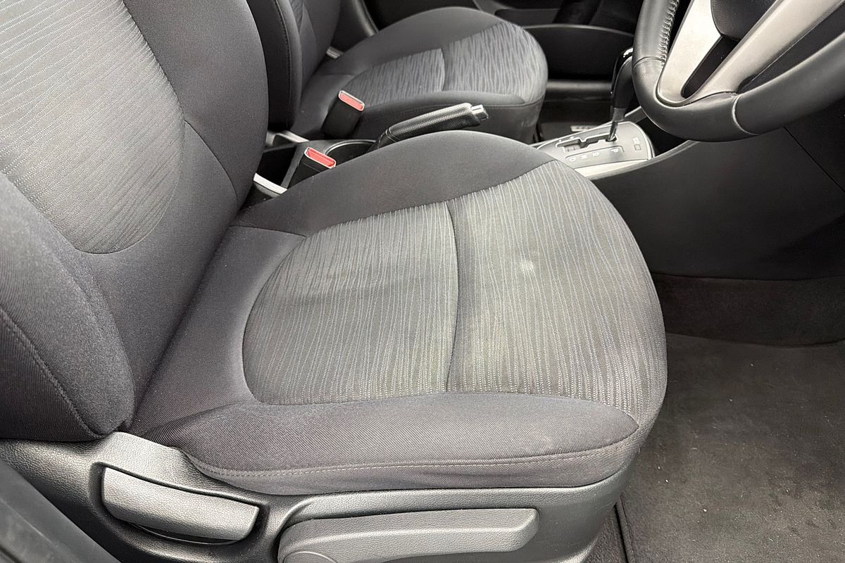 2018 Hyundai Accent Sport RB6