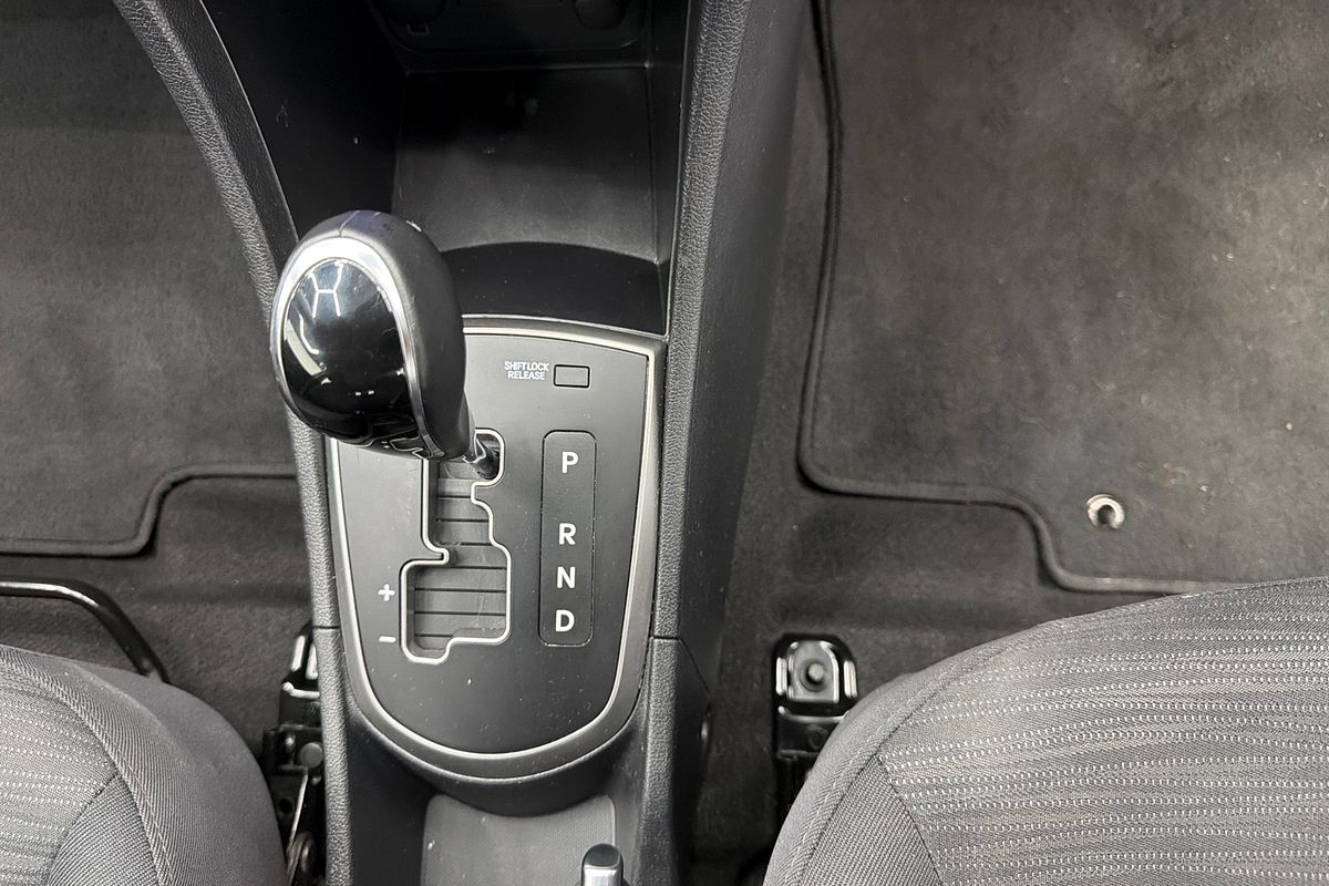 2018 Hyundai Accent Sport RB6
