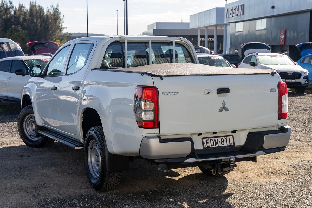 2019 Mitsubishi Triton GLX ADAS MR 4X4