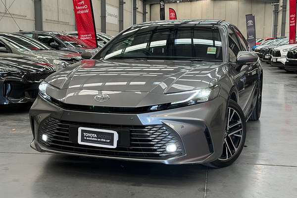 2026 Toyota Camry SL AXVH80R