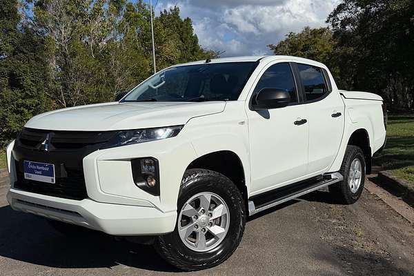2021 Mitsubishi Triton GLX+ MR 4X4