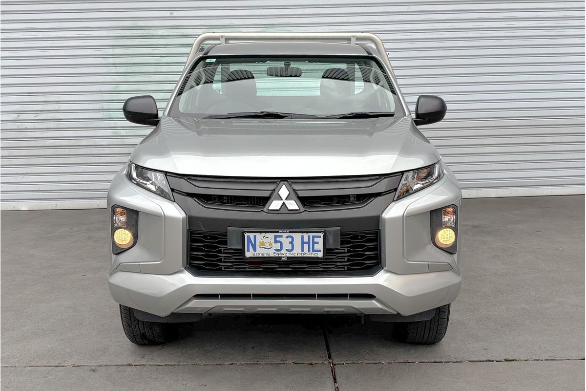 2022 Mitsubishi Triton GLX MR 4X4