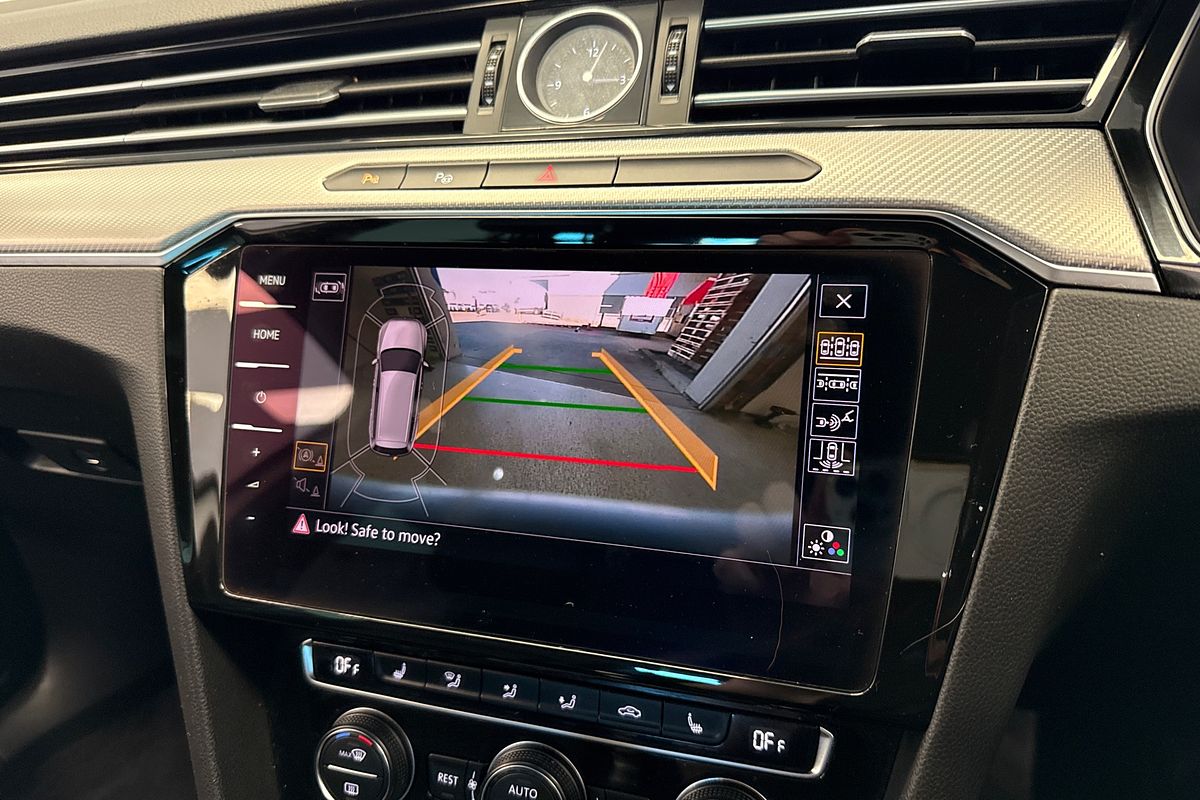 2018 Volkswagen Passat 206TSI R-Line B8