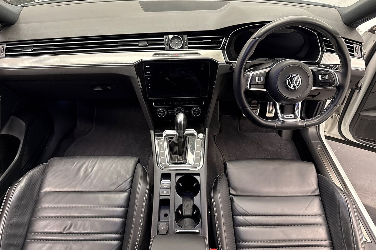2018 Volkswagen Passat 206TSI R-Line B8