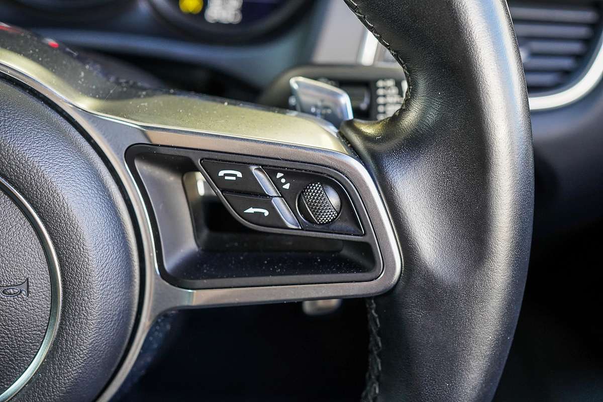 2018 Porsche Macan 95B