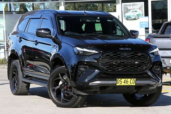 2024 Isuzu MU-X X-TERRAIN