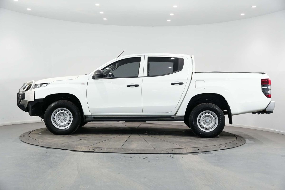 2022 Mitsubishi Triton GLX MR Rear Wheel Drive