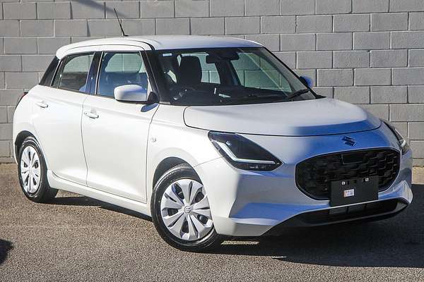 2026 Suzuki Swift Hybrid UZ