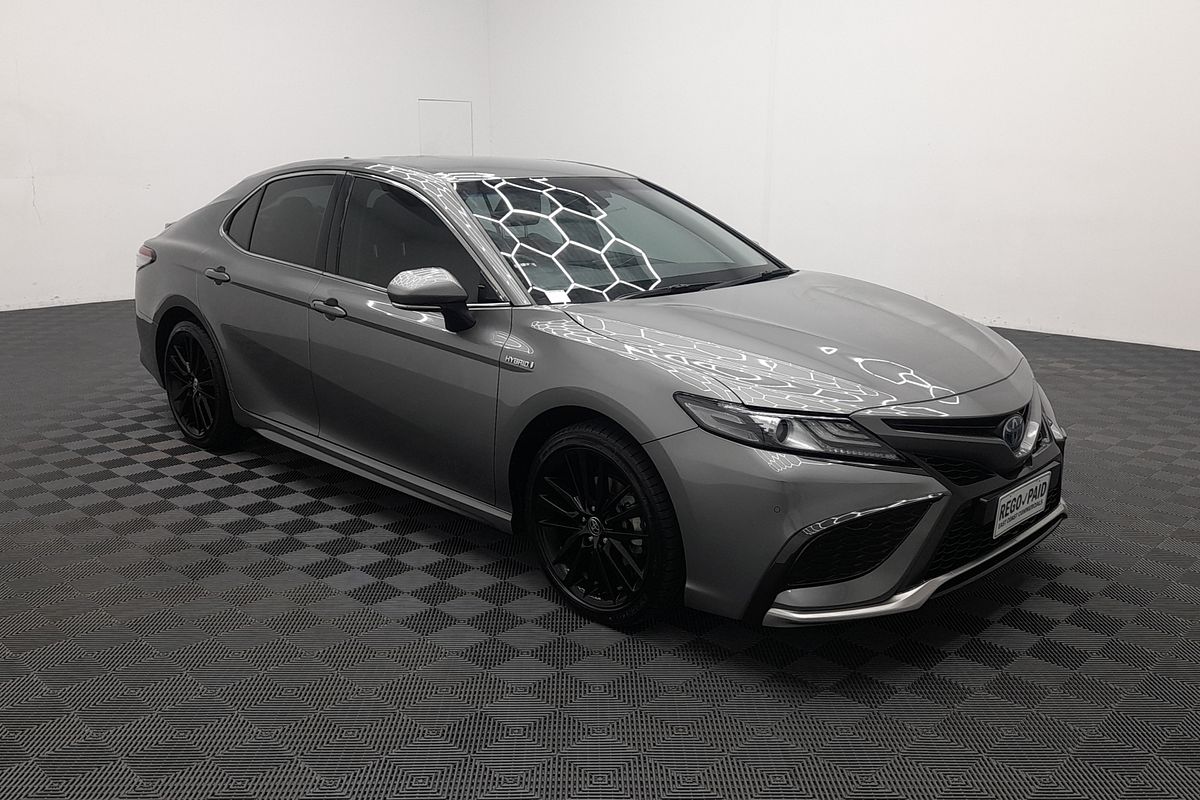2024 Toyota Camry SX AXVH70R