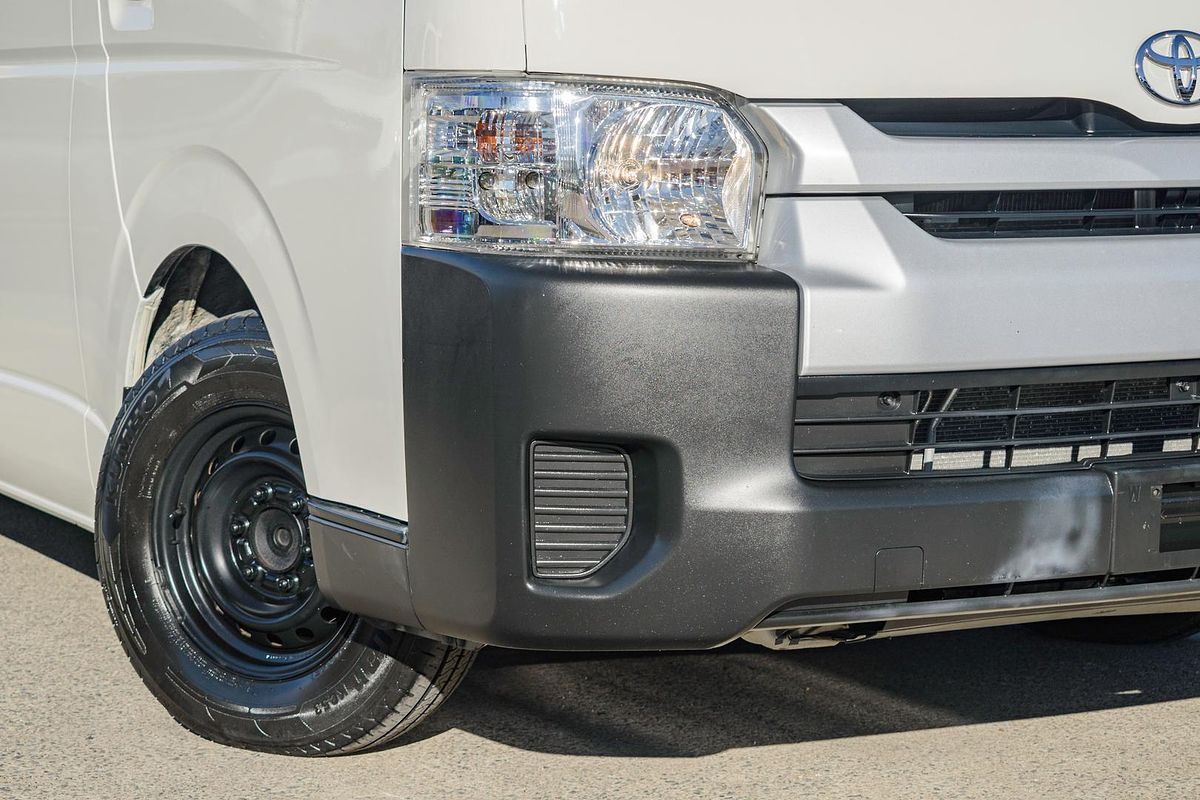 2016 Toyota Hiace Commuter KDH223R ELWB High Roof