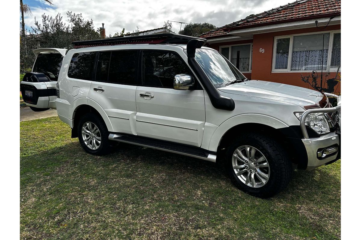 2015 Mitsubishi Pajero Exceed NX