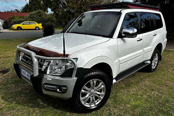 2015 Mitsubishi Pajero Exceed NX