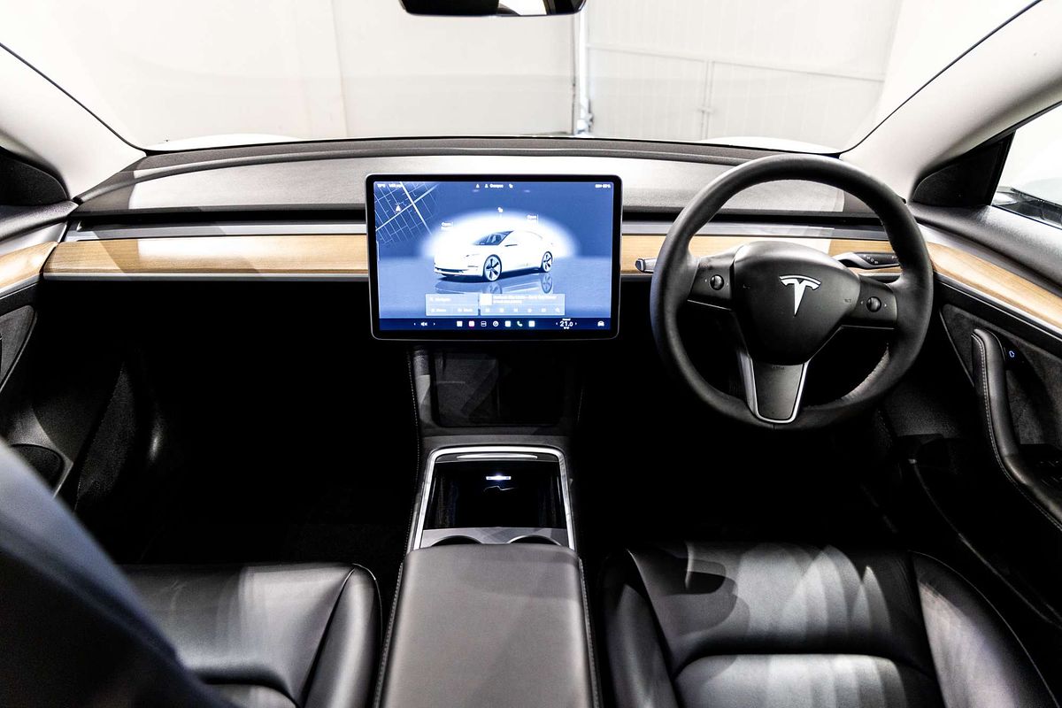 2023 Tesla Model 3 Rear-Wheel Drive